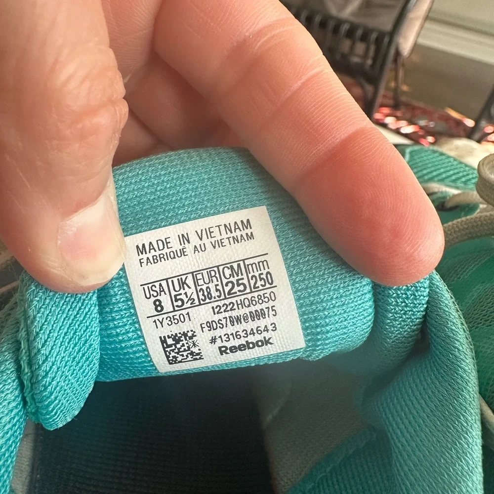 Reebok Teal and Black Athletic Shoes - Picture 6 of 7
